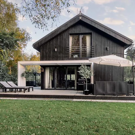 Ostoja Warmia 度假居 *